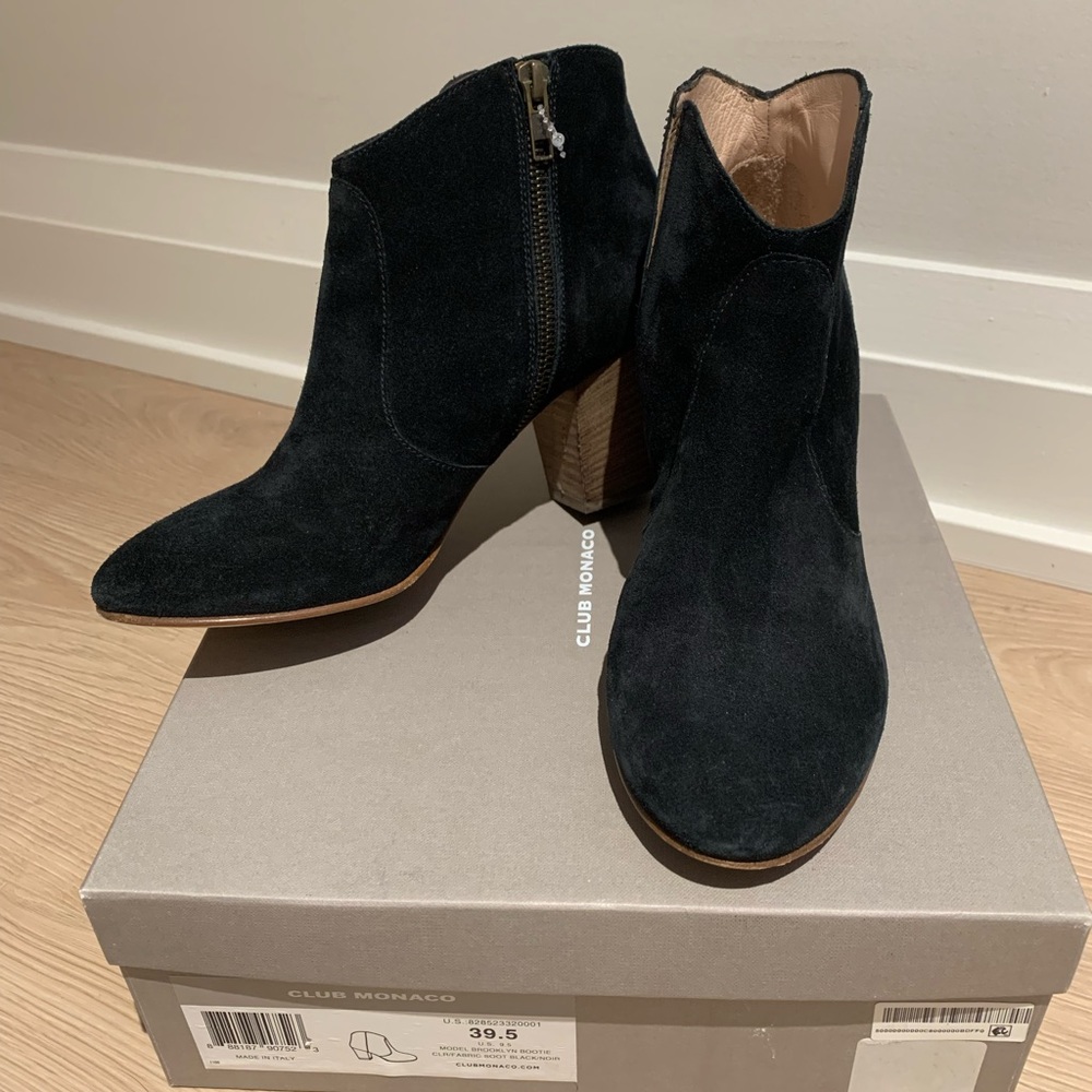 Club Monaco Brooklyn suede ankle booties. Sz 9.5
